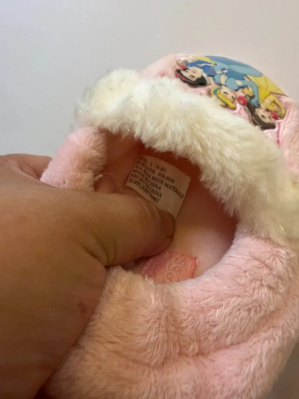 DISNEY PRINCESS, Girl's Pink Plush Faux Fur Slippers, Size L (9-10)